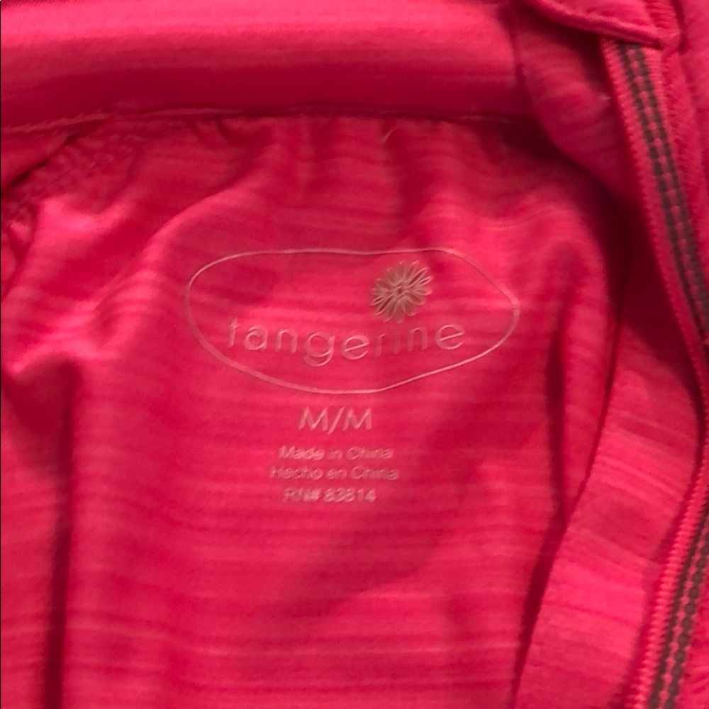 2 active wear hoodies. Light weight - Picture 3 of 4